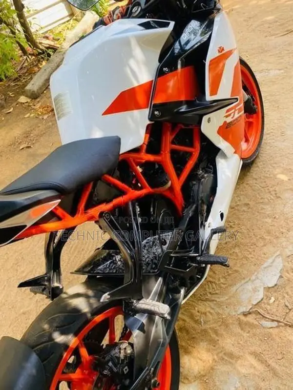 KTM Duke 200 2024