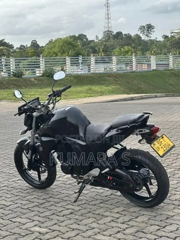 Yamaha FZs V2 2017