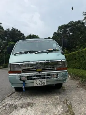 Toyota Dolphin LH113 1991