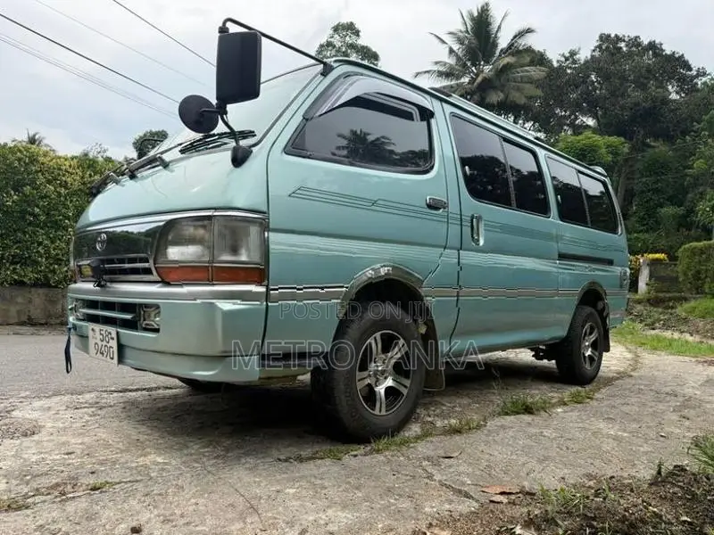 Toyota Dolphin LH113 1991