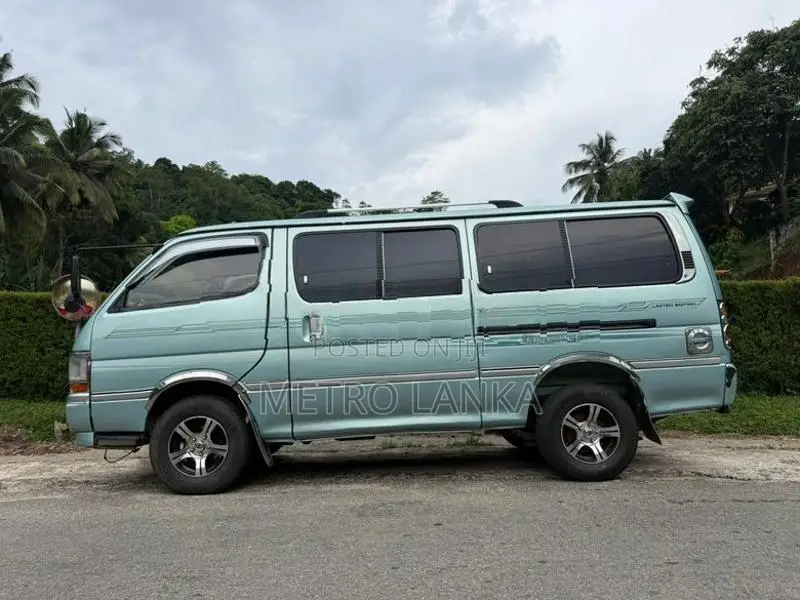 Toyota Dolphin LH113 1991