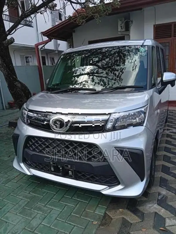 Toyota Roomy X 2023