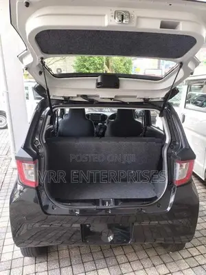 Daihatsu Mira 2024