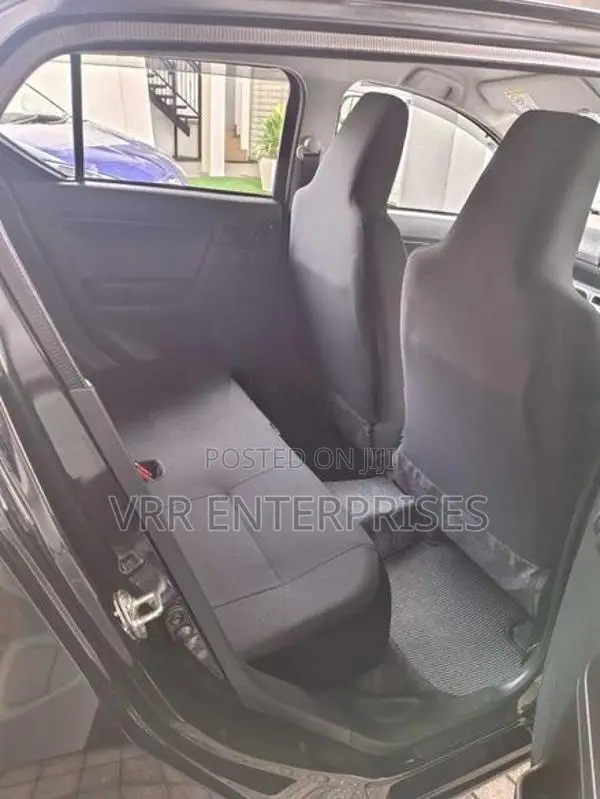 Daihatsu Mira 2024