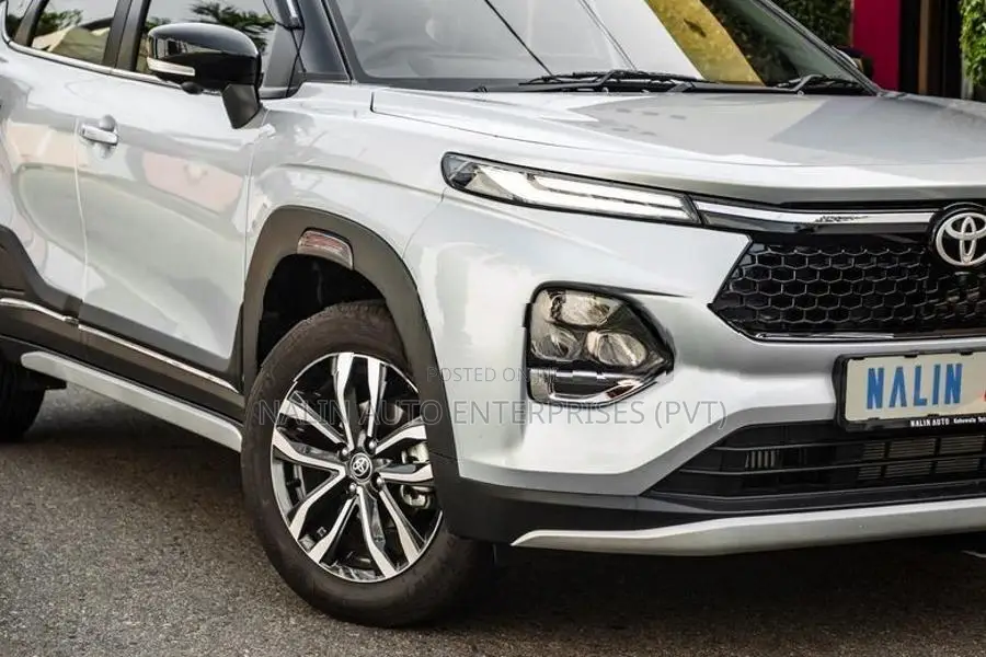 Toyota Taisor V Two-Tone 2026