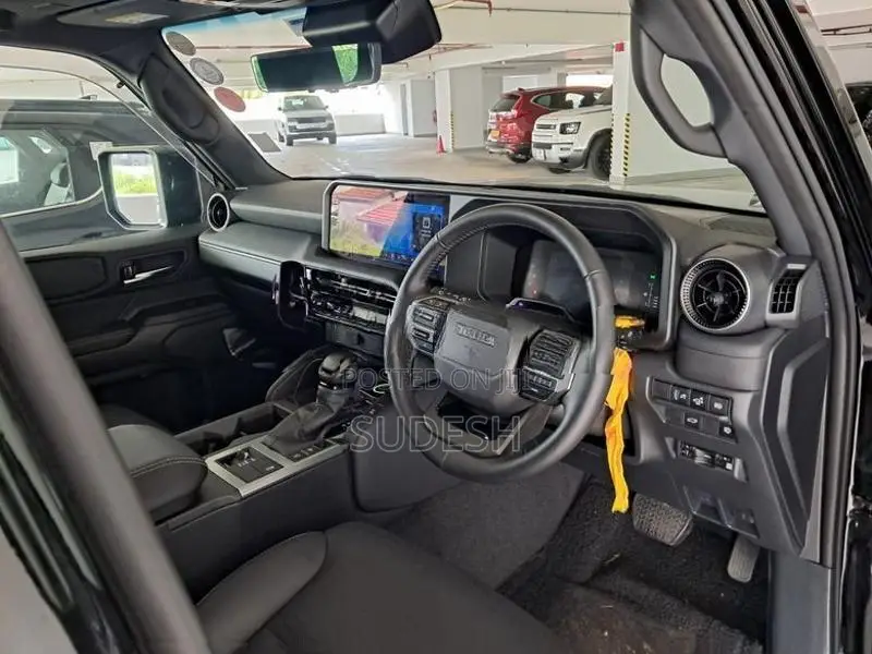 Toyota Land Cruiser Prado 2025