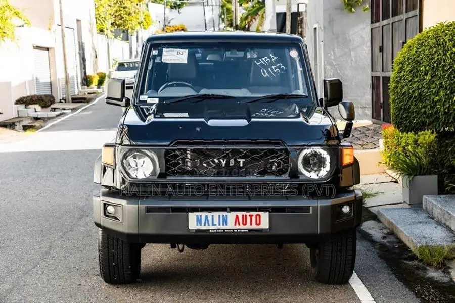 Toyota Land Cruiser LC 76 2025