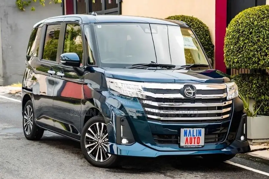 Toyota Roomy Custom-Gt Blue 2021