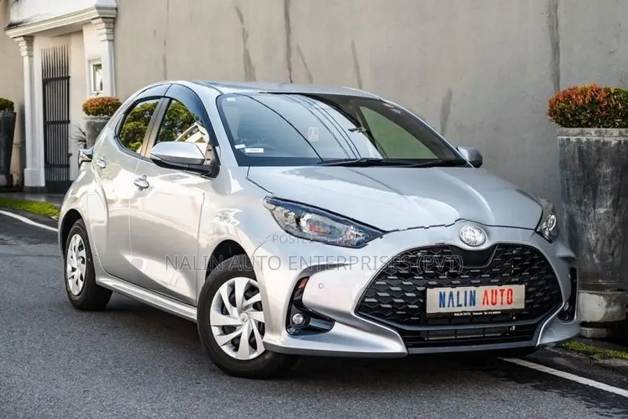 Toyota Yaris X-Grade Silver 2025