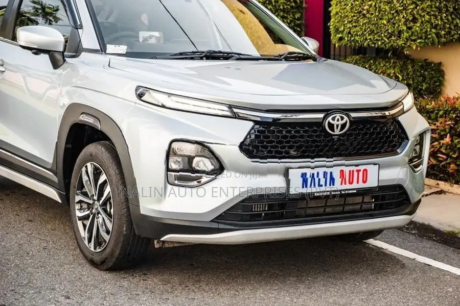 Toyota Taisor V Grade Silver 2026
