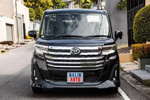 Toyota Roomy Custom-GT Black 2021