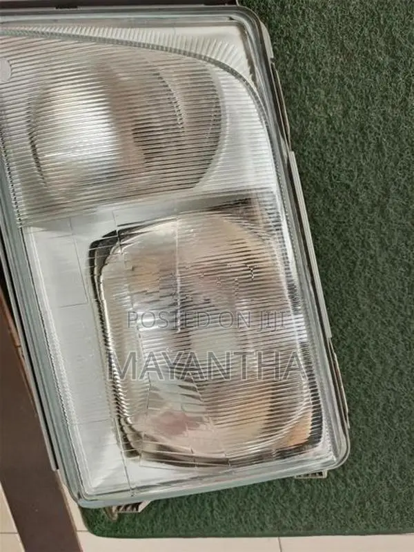 Mercedes Benz W124 Head Light