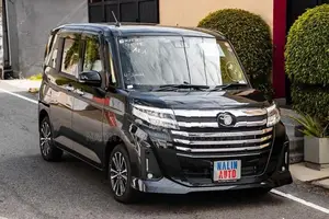 Toyota Roomy Custom-GT Black 2021