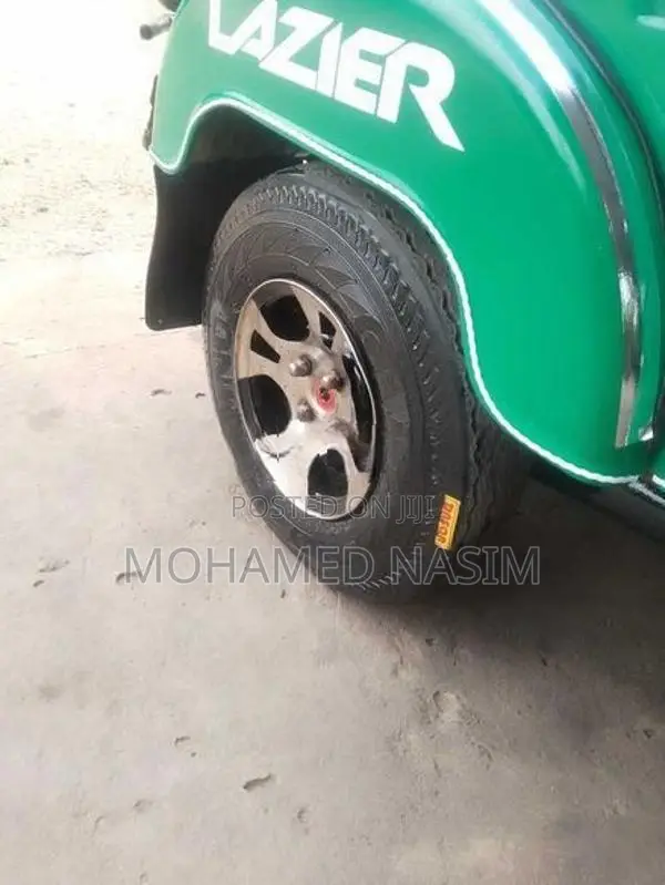 Bajaj RE Three Wheeler 2014