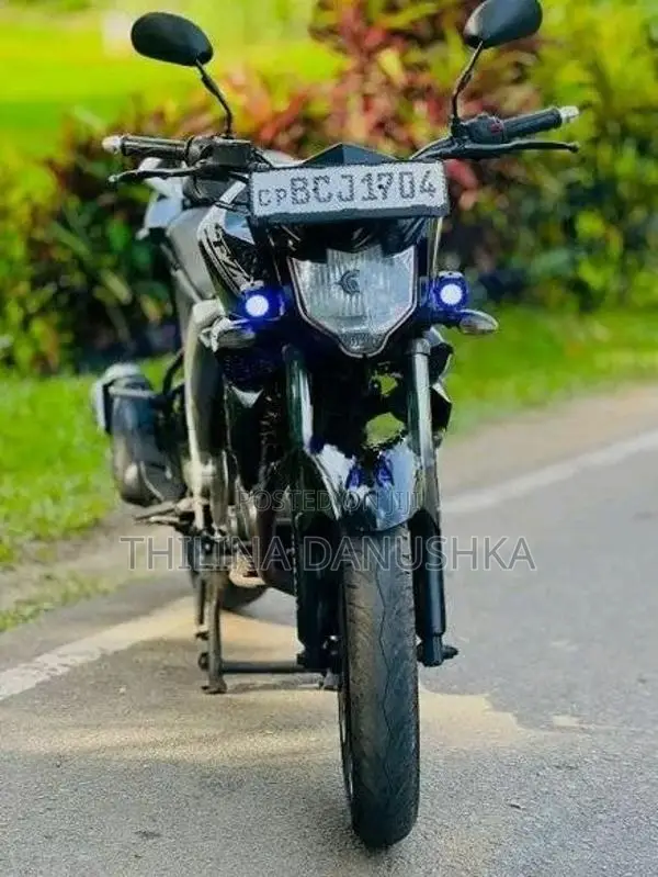Yamaha FZs V2 2015