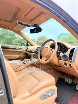 Porsche Cayenne 2012