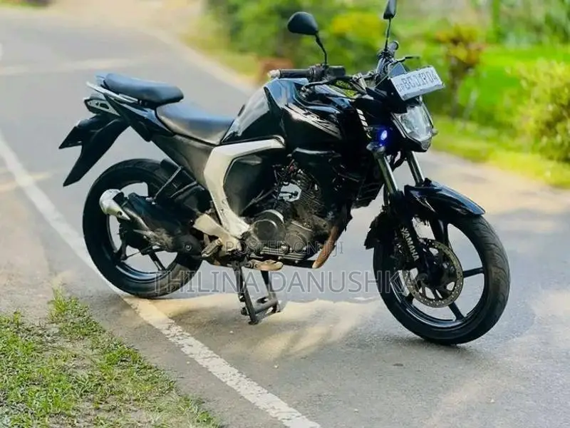 Yamaha FZs V2 2015