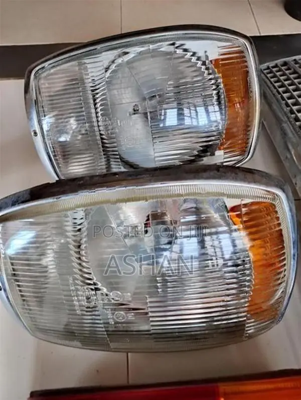 Mercedes Benz W115 Head Light