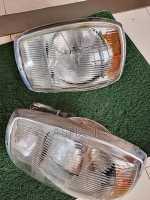 Mercedes Benz W115 Head Light