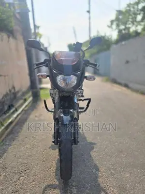 Bajaj Pulsar 180 2010