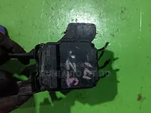 Toyota Crown JZS171 Abs Unit