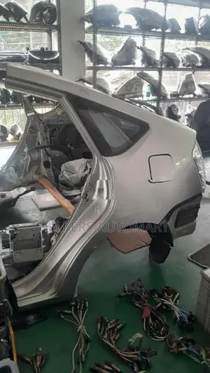 Toyota Prius W20 Quater Pannel