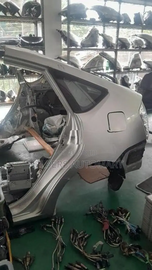 Toyota Prius W20 Quater Pannel