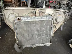 Mitsubishi 4DR5 Jeep