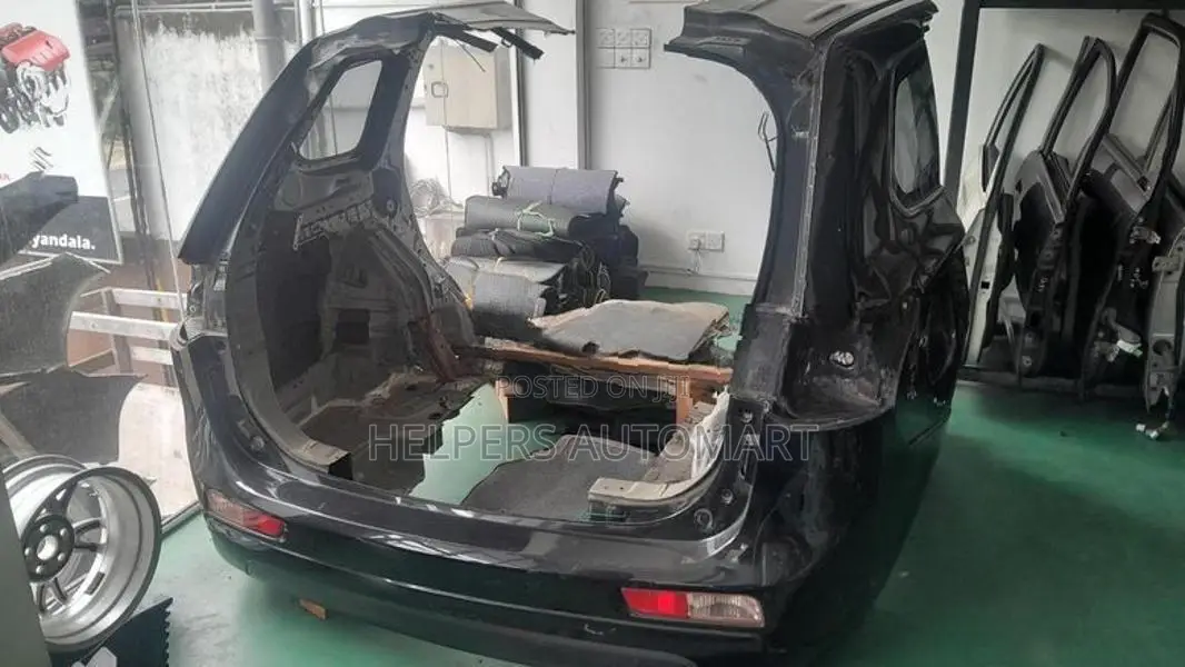 Mitsubishi outlander GG2W Quater Pannel