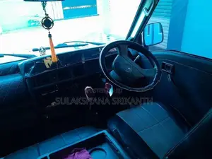 Nissan Vanette 1998