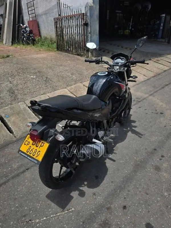 Yamaha FZS V1 2015