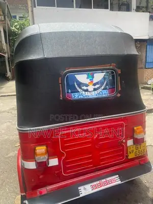 Bajaj RE 2015