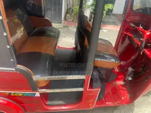 Bajaj RE 2015