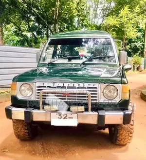 Mitsubishi Pajero 1988