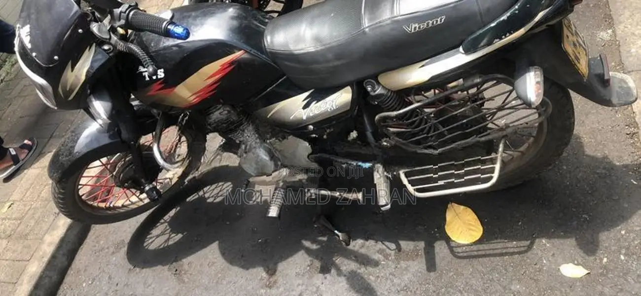 TVS Victor 2004