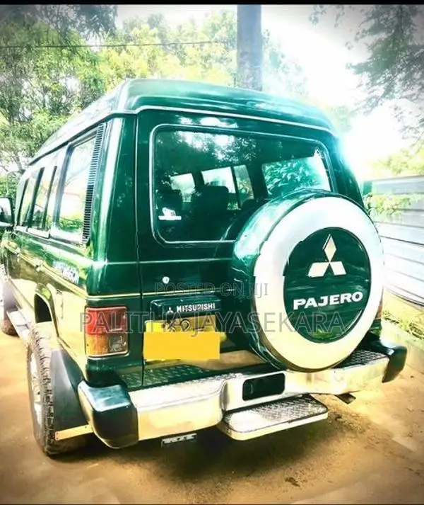 Mitsubishi Pajero 1988