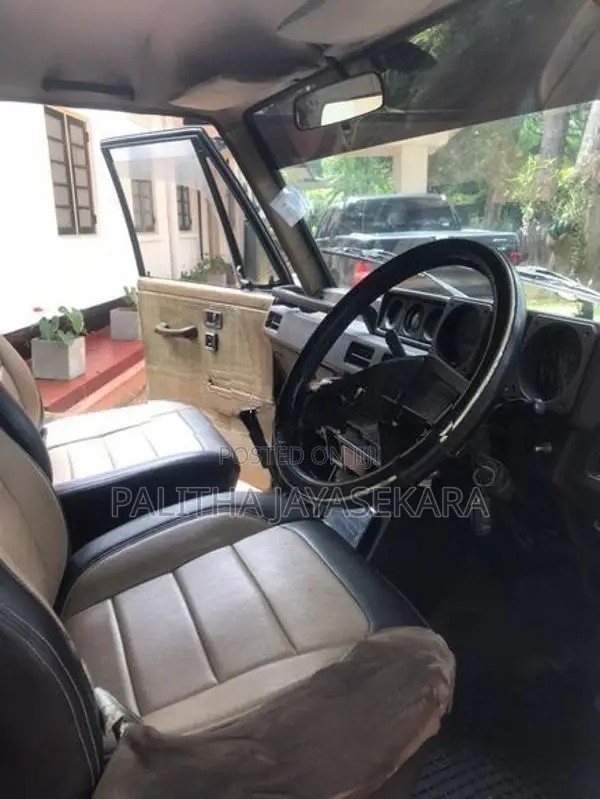 Mitsubishi Pajero 1988