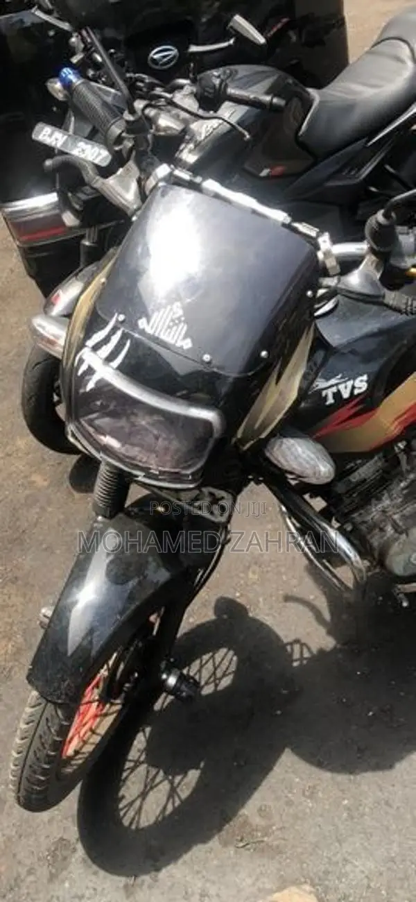 TVS Victor 2004