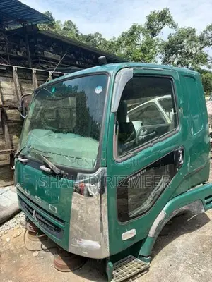 Mitsubishi fuso fighter bed type cabin