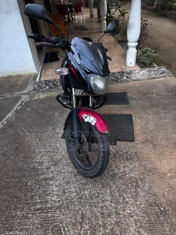 Bajaj Pulsar 150 2015