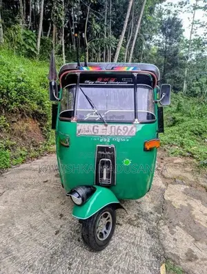 Bajaj RE Three Wheeler 2004