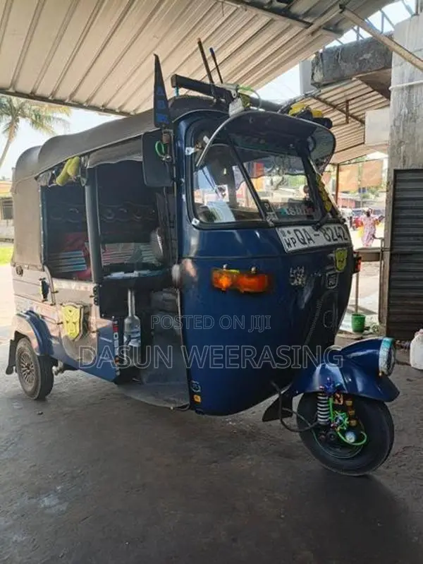 Bajaj RE Three Wheeler 2005