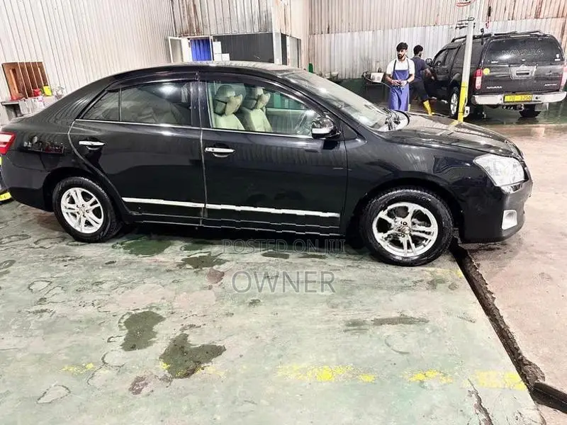 Toyota Premio G Superior 2011