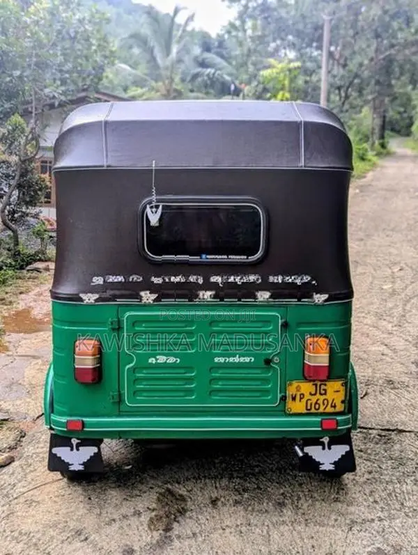 Bajaj RE Three Wheeler 2004