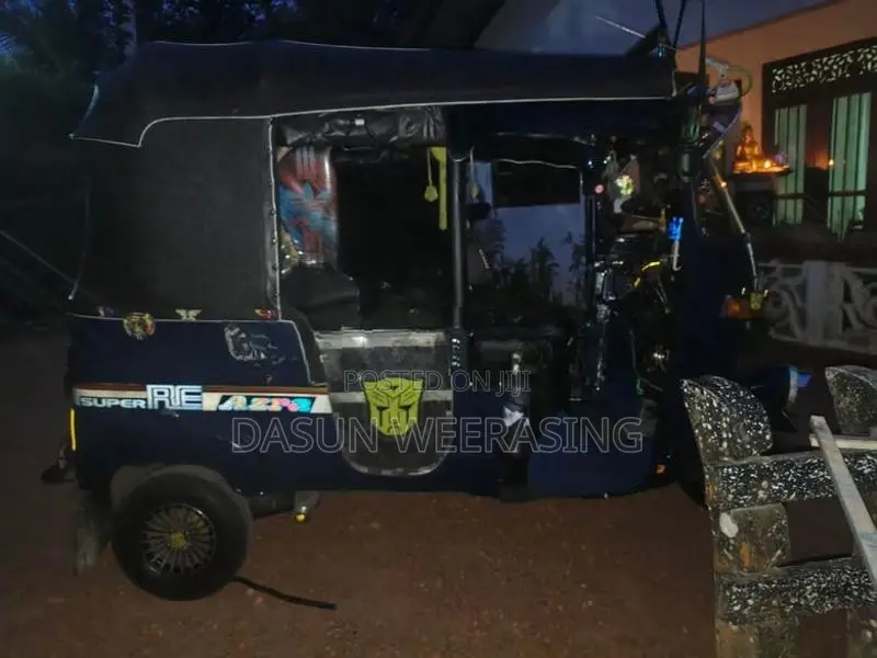 Bajaj RE Three Wheeler 2005