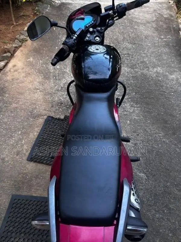 Bajaj Pulsar 150 2015
