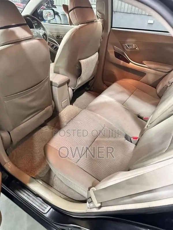 Toyota Premio G Superior 2011