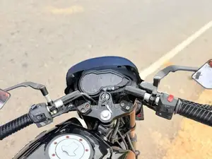 Bajaj Pulsar 180 pulser 2012