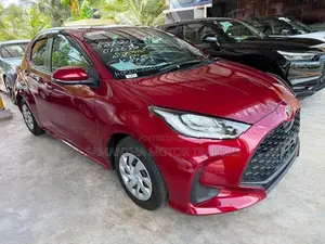 Toyota Yaris G LED 360 camera 2024