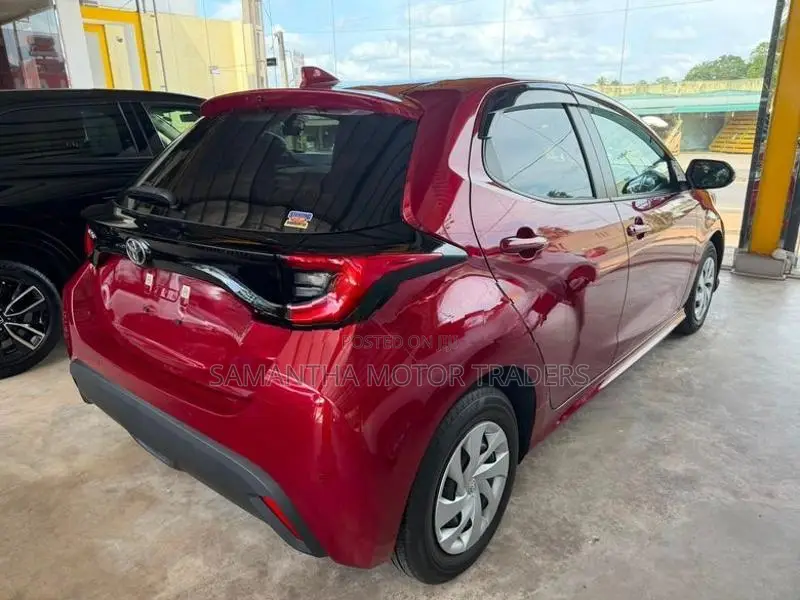 Toyota Yaris G LED 360 camera 2024